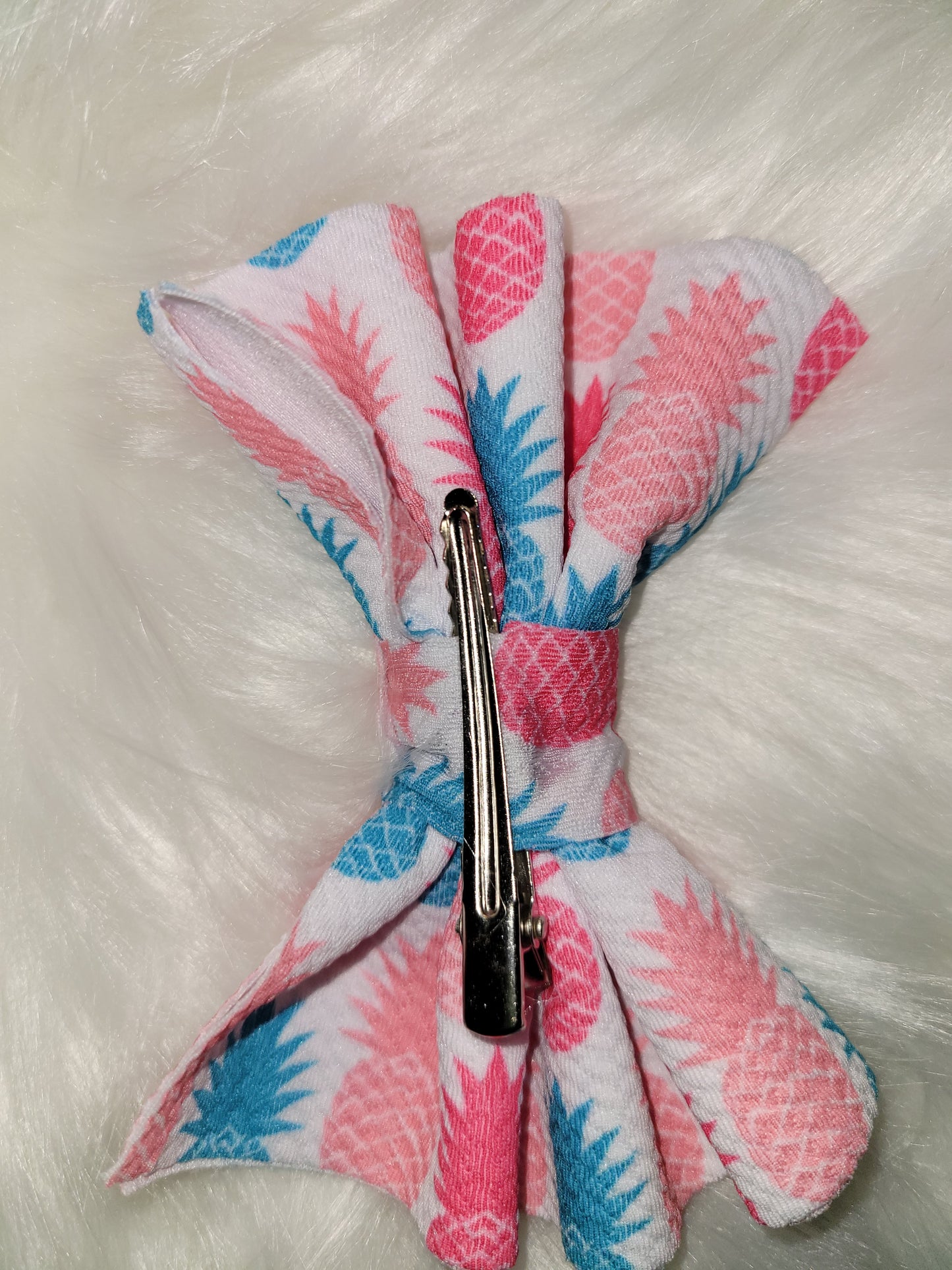 The Pineapple Bow