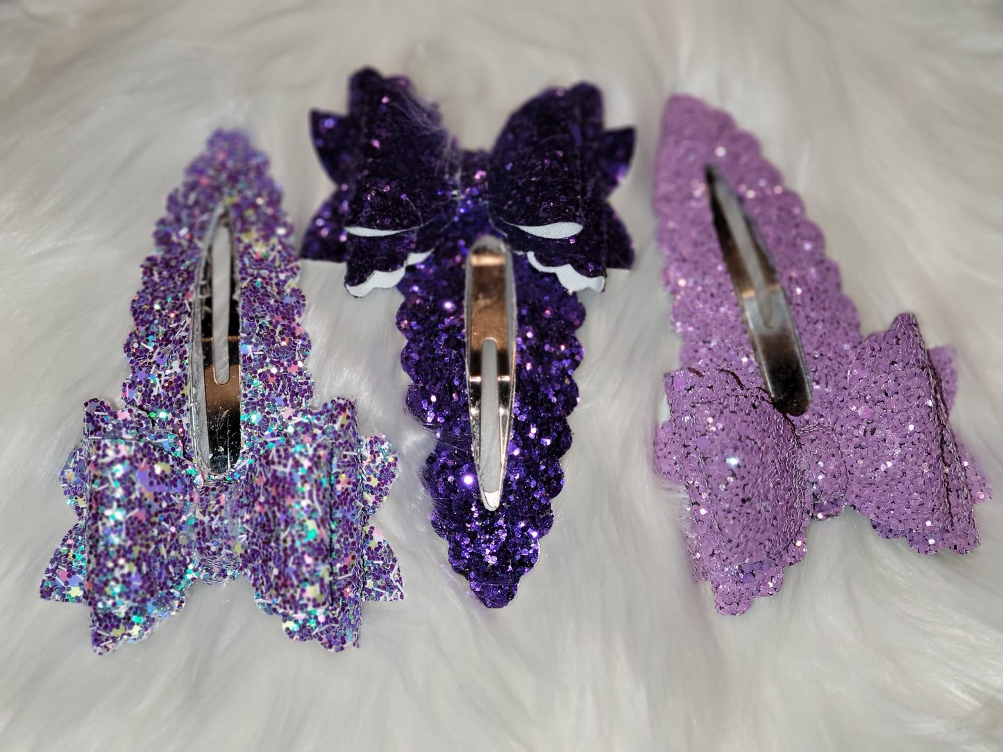 XL snap clip with bow