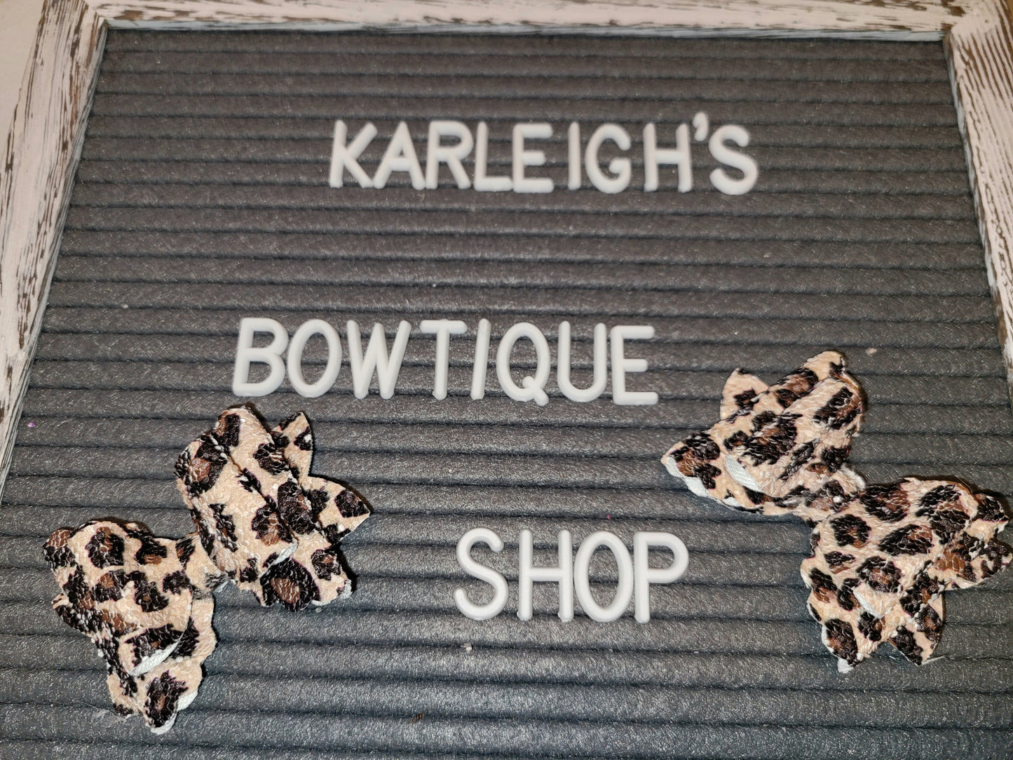 Piggy size cheetah bows