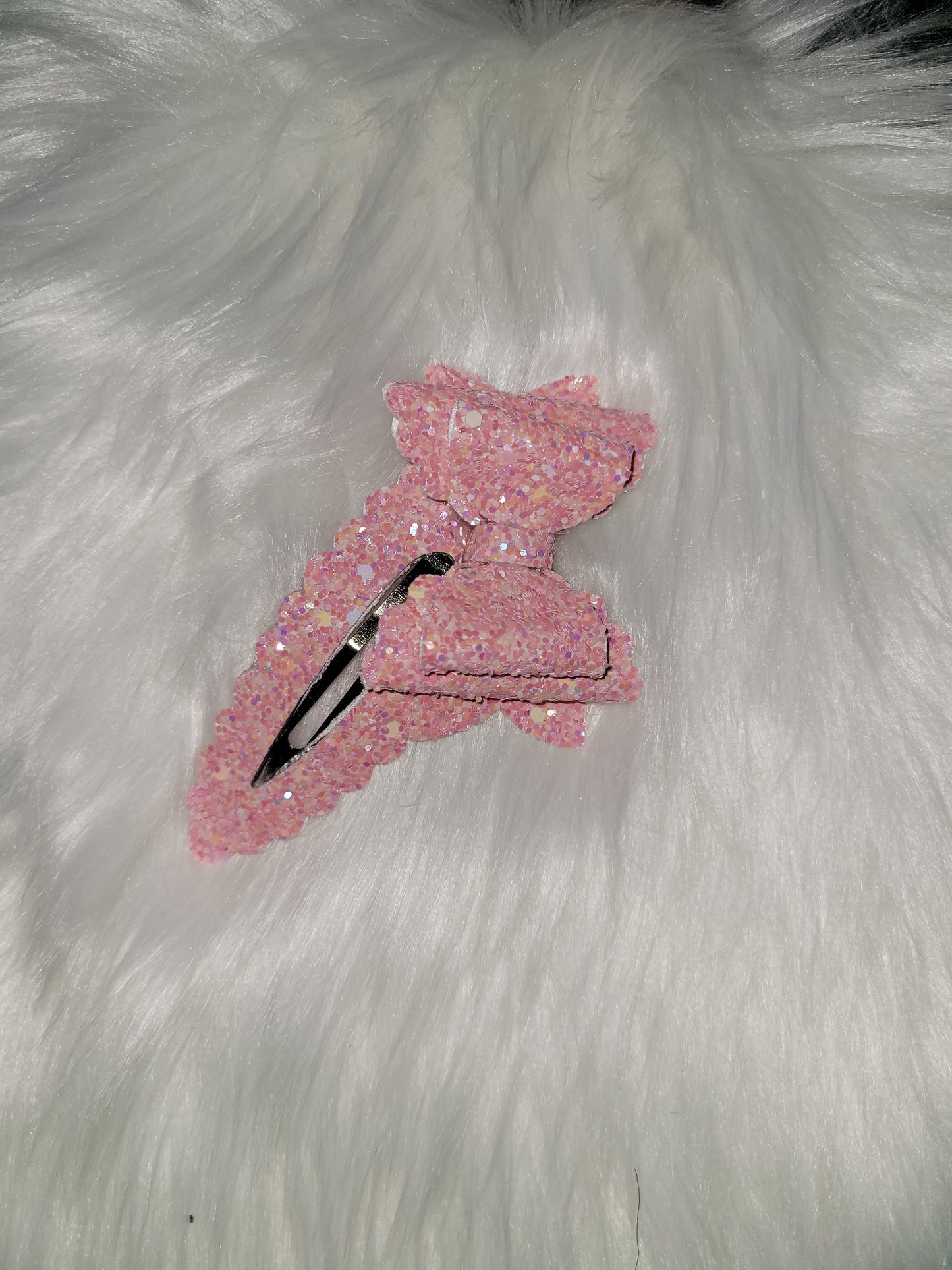 Pink Chunky Glitter Scalloped bow snap clip