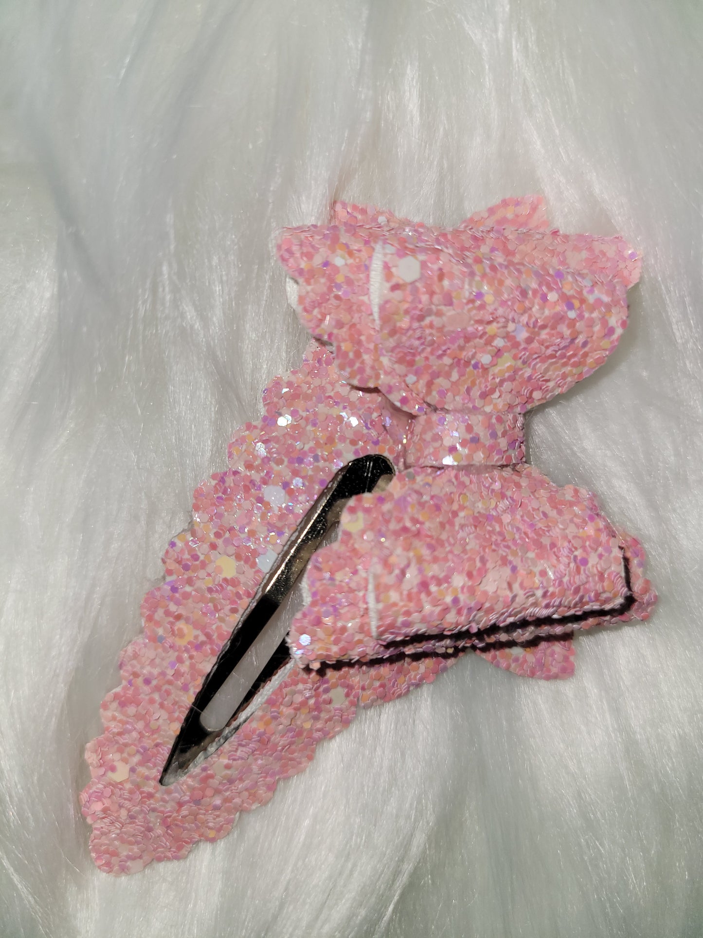 Pink Chunky Glitter Scalloped bow snap clip