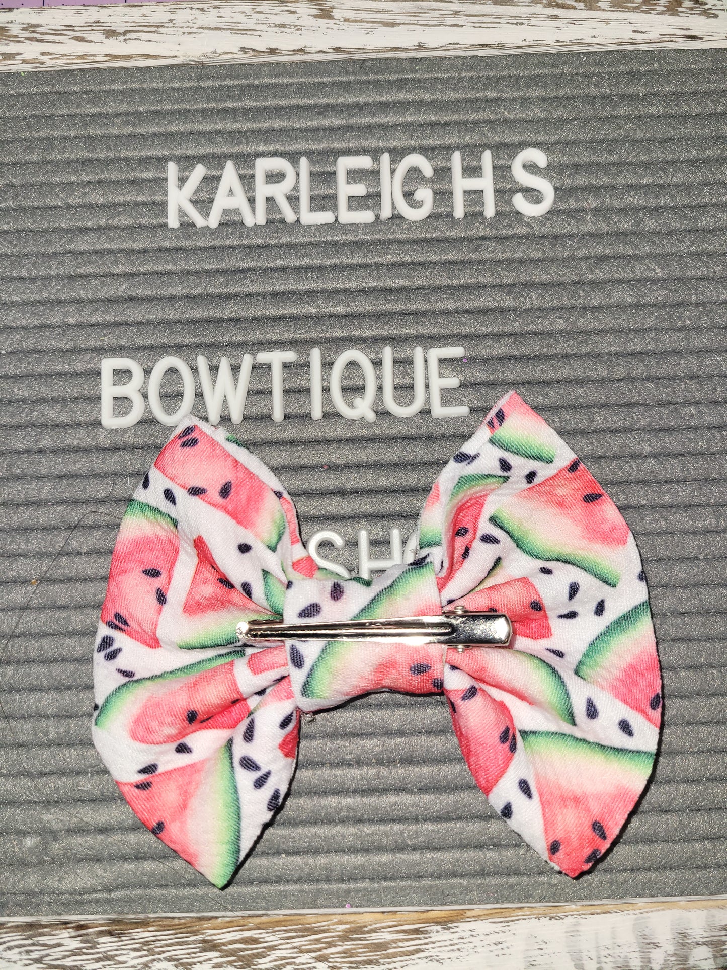 Watermelon bow